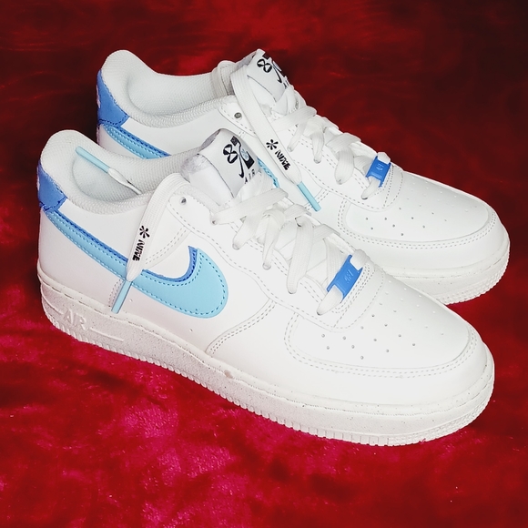 nike lv8 double swoosh